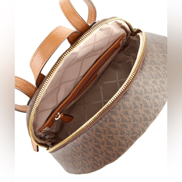 Michael Kors Erin Backpack - Picture 3 of 7